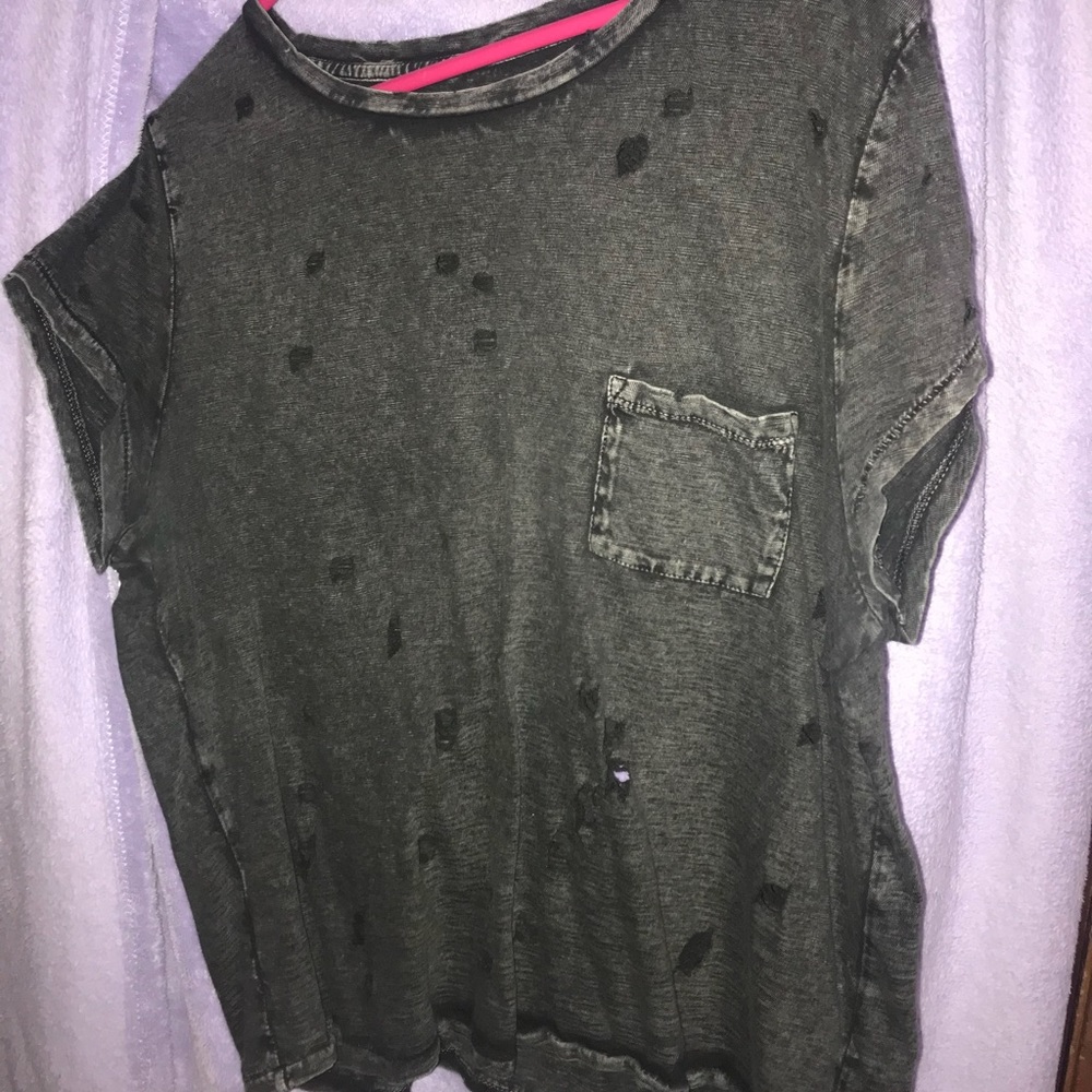 American Eagle Distressed T
